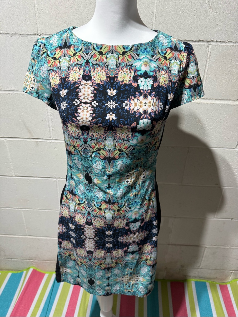 Xhilaration Teal & Navy Floral Mosaic Cap Sleeve Sheath Dress